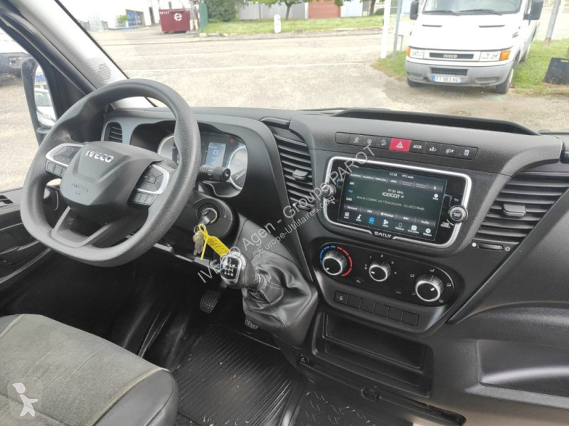 Veicolo commerciale Iveco 35C16H3.0 empattement...