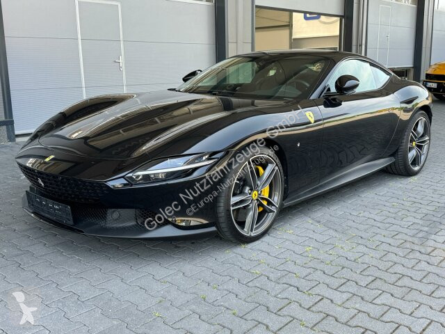 Samochód dostawczy Ferrari Roma Coupe Schwarz