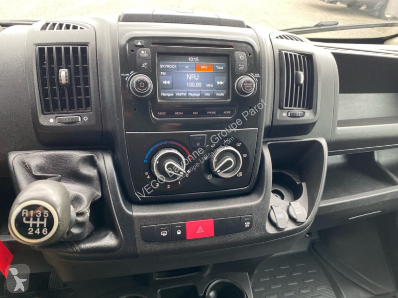 Užitkové vozidlo Citroën 35 L2H2 2.0 BlueHDi...