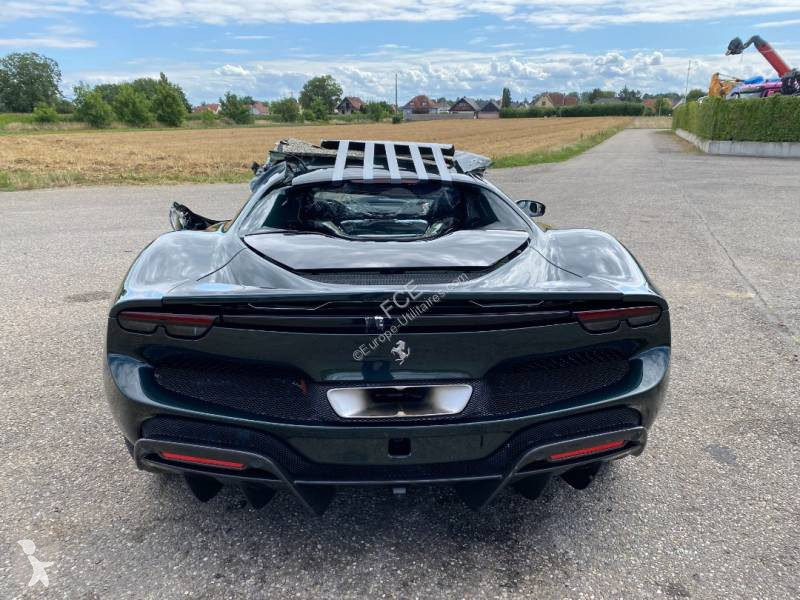 Autoutilitară Ferrari