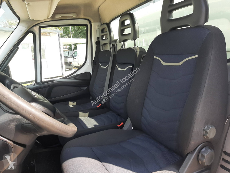 Véhicule utilitaire Iveco BENNE + COFFRE 35 C...