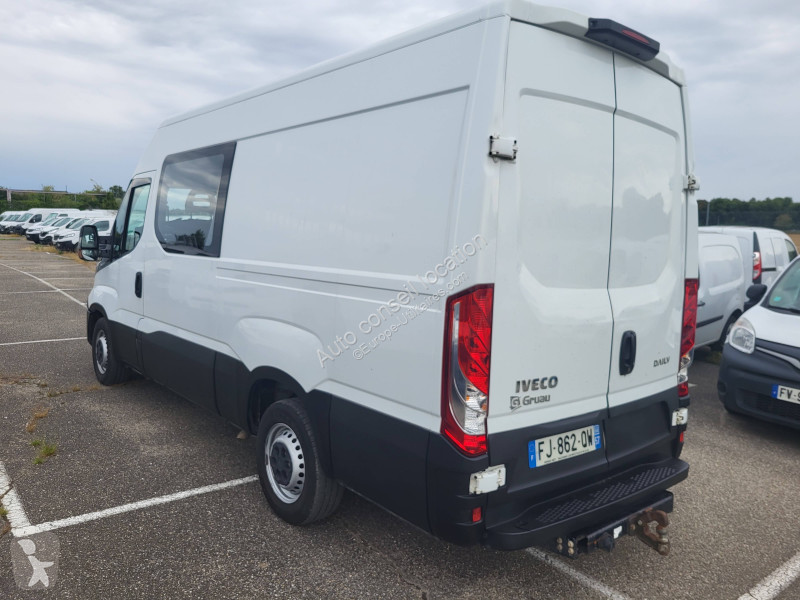 Autoutilitară Iveco CABINE 7 PLACES 35 S 14 R.S