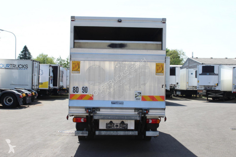 Kamion Renault D 7.5 E6  Kühler  LBW+Rolltor...