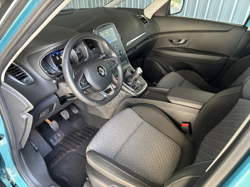 Véhicule utilitaire Renault SCENIC