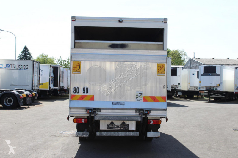 Kamion Renault D 7.5 E6  Kühler  LBW+Rolltor...