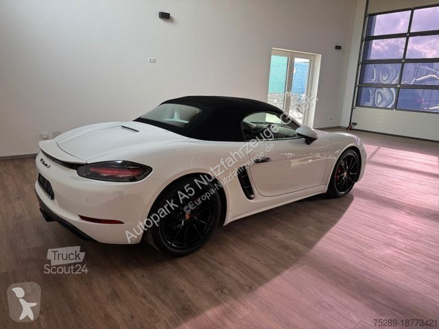 Véhicule utilitaire Porsche 718 S Sport Chrono...