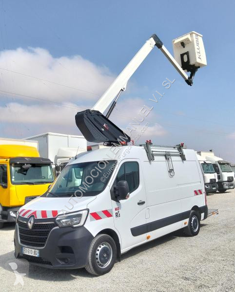 Autoutilitară Renault 2.3 DCI 150