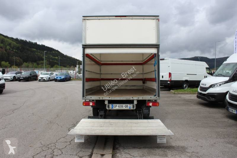 Furgoneta Iveco