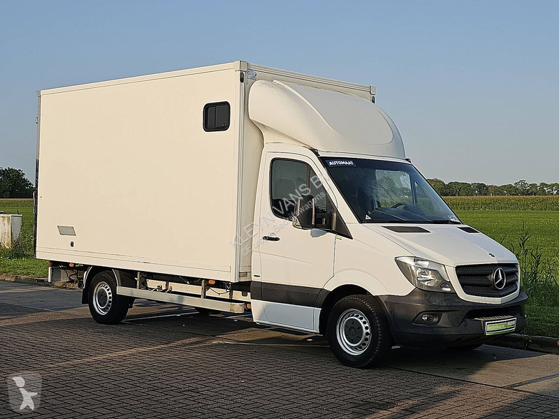 Autoutilitară Mercedes 316 Bakwagen Deuren!