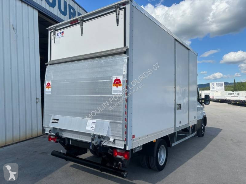 Furgoneta Iveco