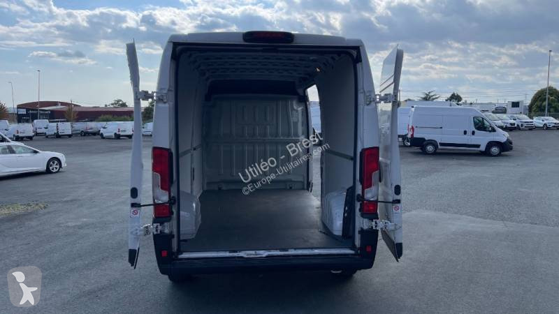 Véhicule utilitaire Opel HDI 140