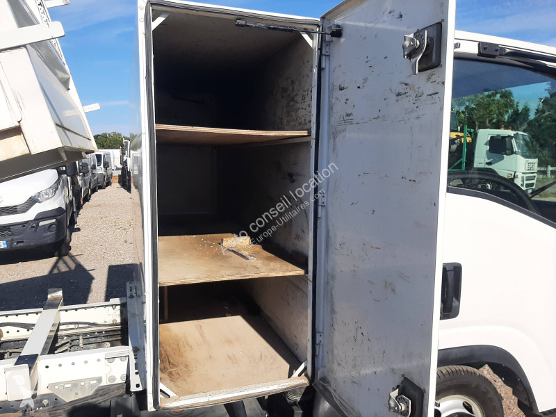 Furgoneta Isuzu BENNE + COFFRE M21 120 R.J