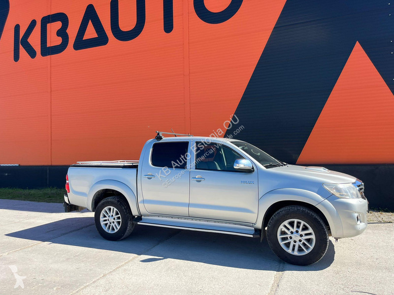 Véhicule utilitaire Toyota 4x4 Hilux