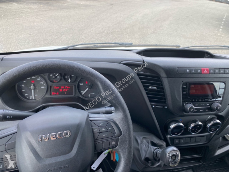 Autoutilitară Iveco 35C16 Empattement 3750