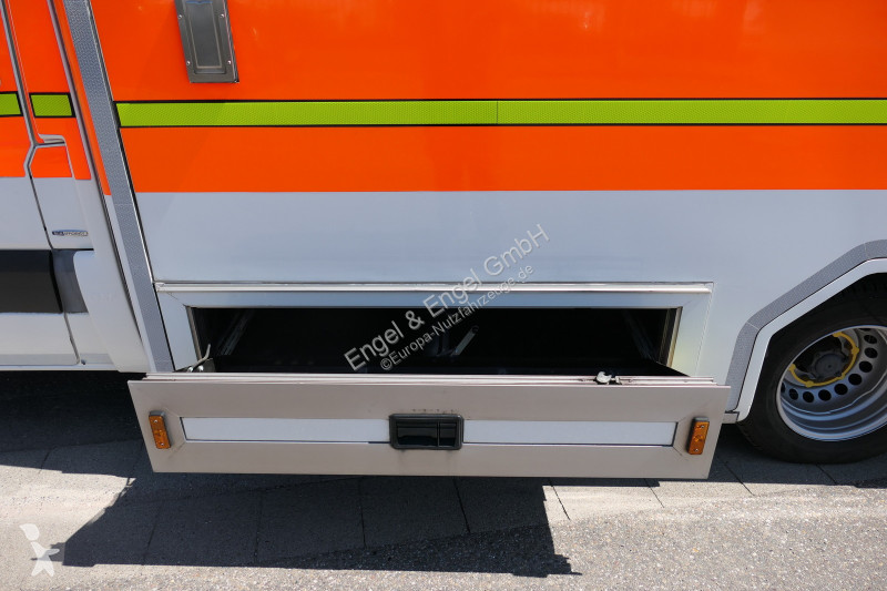 Véhicule utilitaire Mercedes Sprinter 519 CDI...