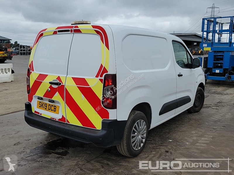 Veicolo commerciale  Berlingo 650