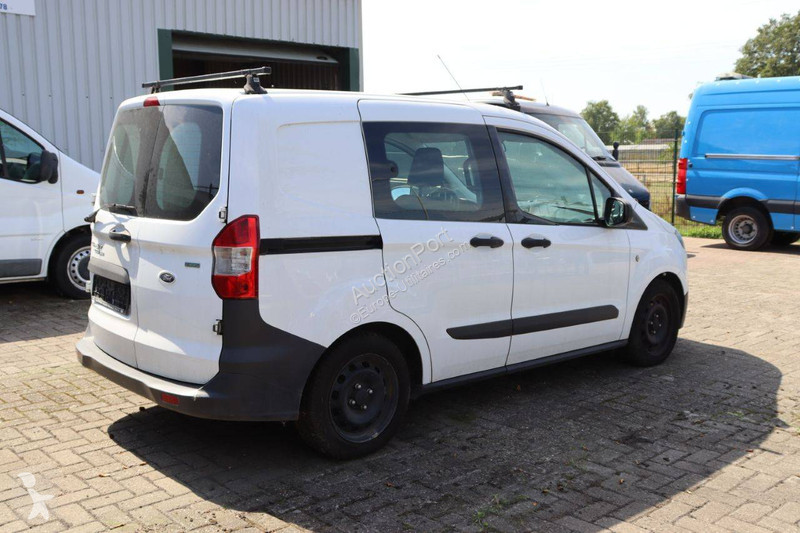 Furgoneta Ford Courier