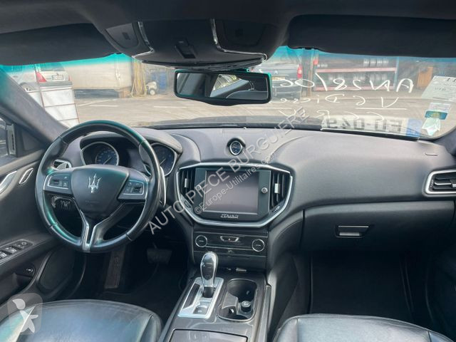 Véhicule utilitaire Maserati Ghibli 3.0D 275 V6...