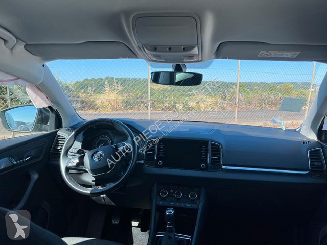 Autoutilitară Skoda Karoq 1.0 TSi 110 Ambition...