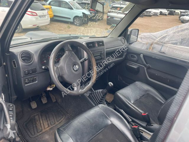 Autoutilitară Suzuki 1.5 DDiS 86 JLX / EK740