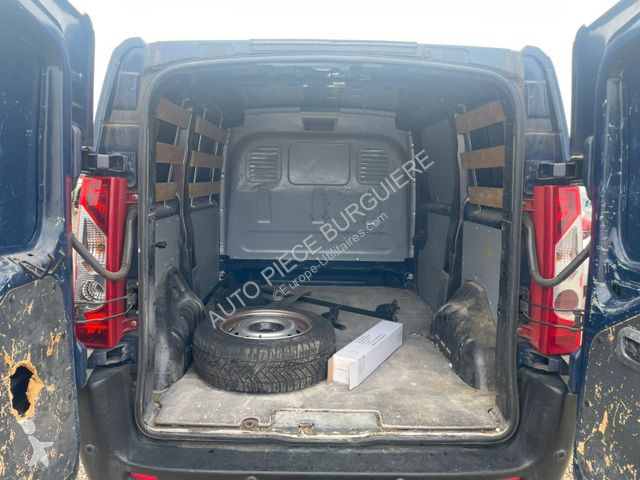 Véhicule utilitaire Peugeot III 2.0 HDi 130...