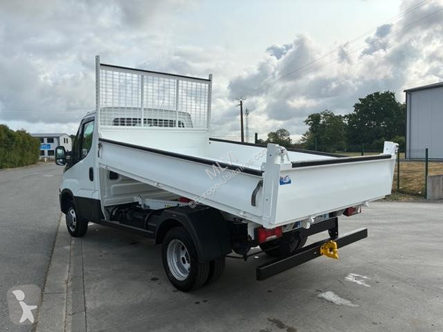Véhicule utilitaire Iveco 35-150