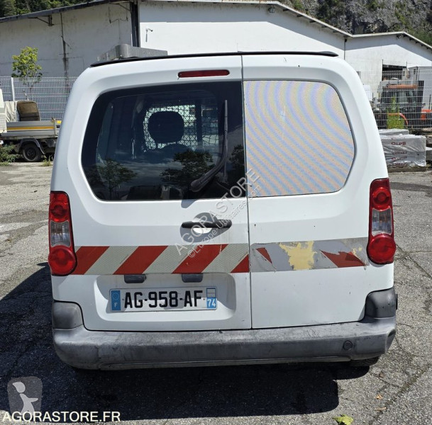 Véhicule utilitaire Citroën BERLINGO