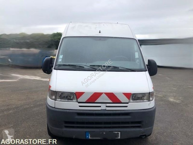 Véhicule utilitaire Peugeot BOXER
