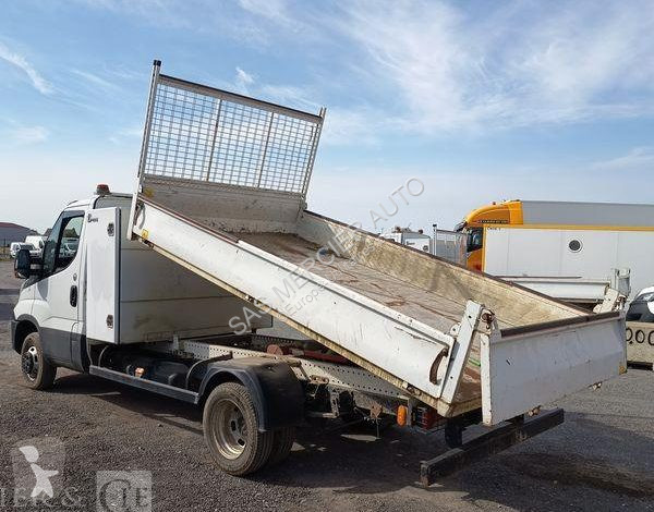 Veículo utilitário Iveco