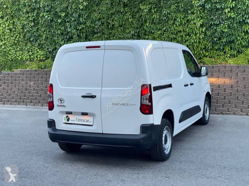 Véhicule utilitaire Toyota City 1.5D-4D 100HP 3L