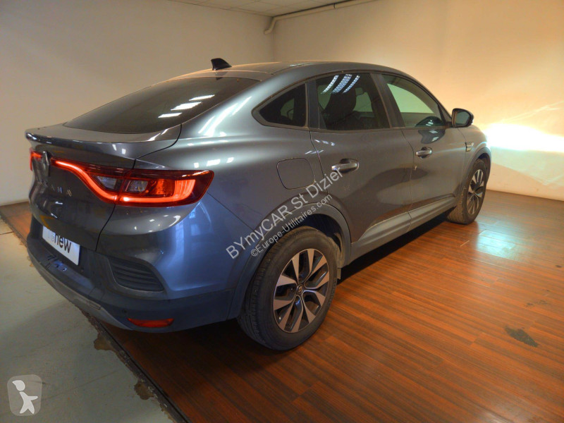Autoutilitară Renault Arkana mild hybrid 140...