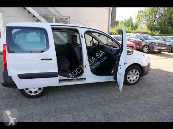 Autoutilitară Peugeot