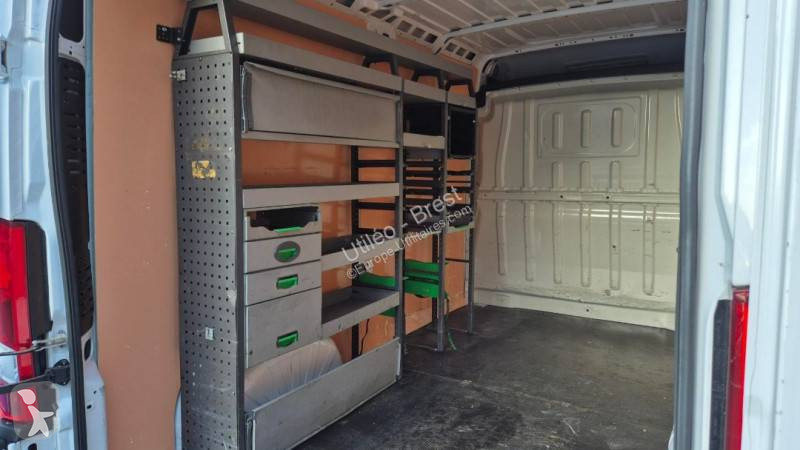 Véhicule utilitaire Opel