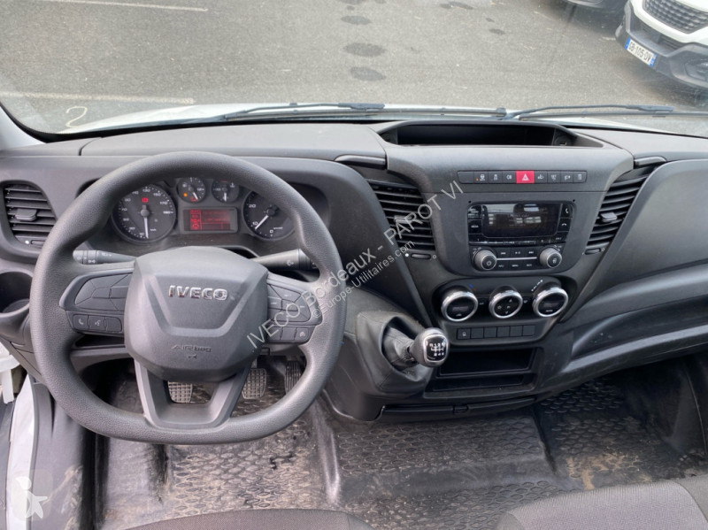 Furgoneta Iveco 35C16H empattement 4100