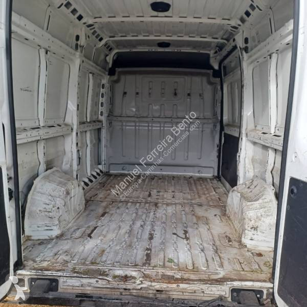 Veículo utilitário Peugeot