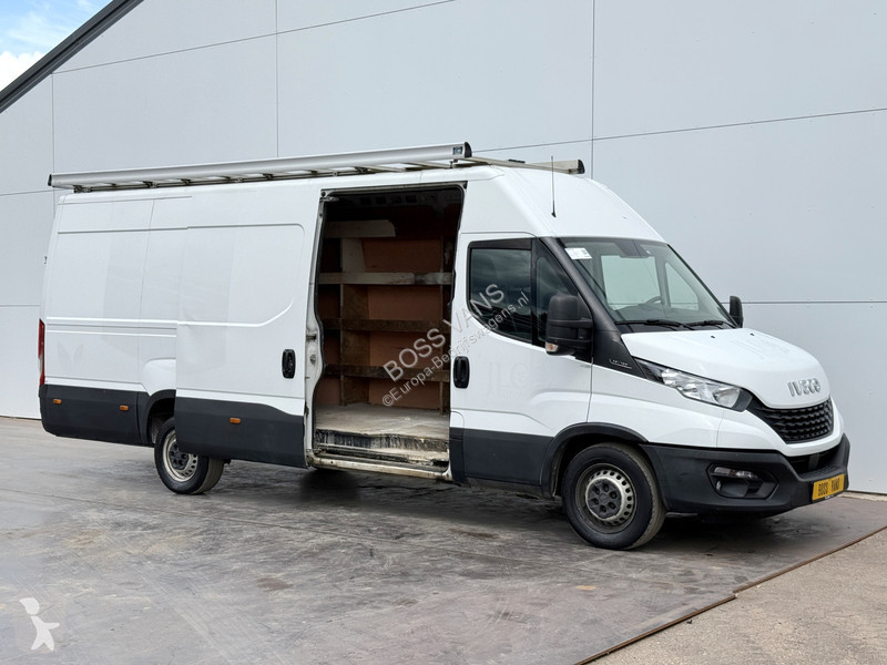 Véhicule utilitaire Iveco 35S16 2.3 L4H2...