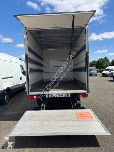 Véhicule utilitaire Iveco