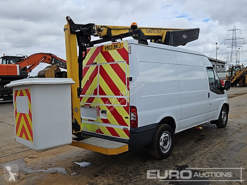 Véhicule utilitaire Ford