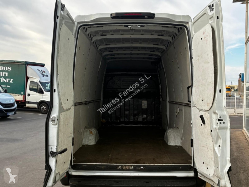 Užitkové vozidlo Iveco  35S14 16m3