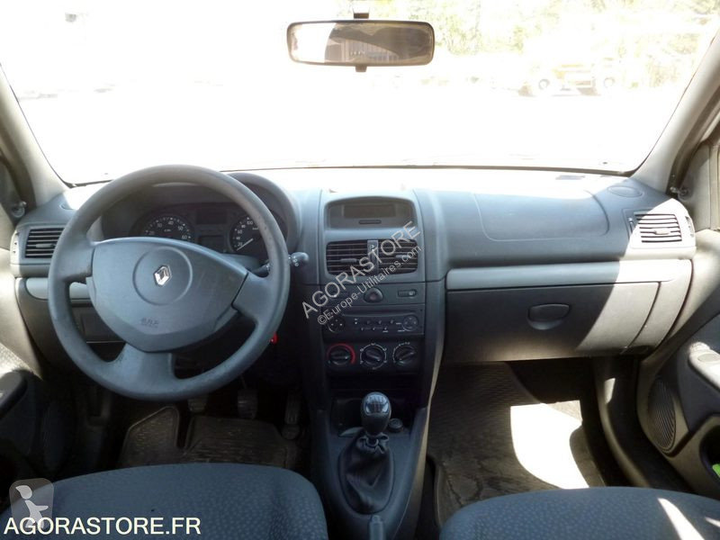 Véhicule utilitaire Renault CLIO