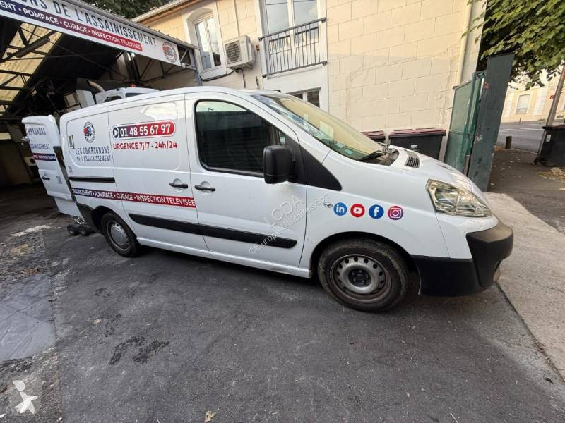 Véhicule utilitaire Peugeot