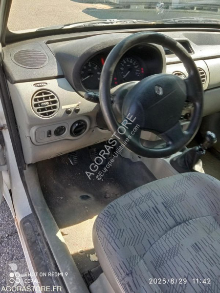 Véhicule utilitaire Renault KANGOO