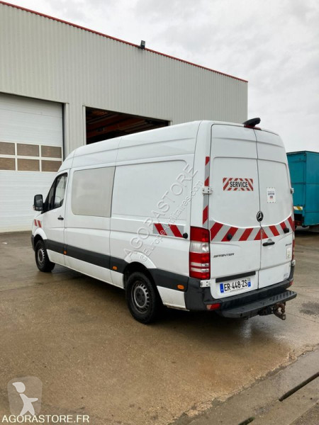 Véhicule utilitaire Mercedes