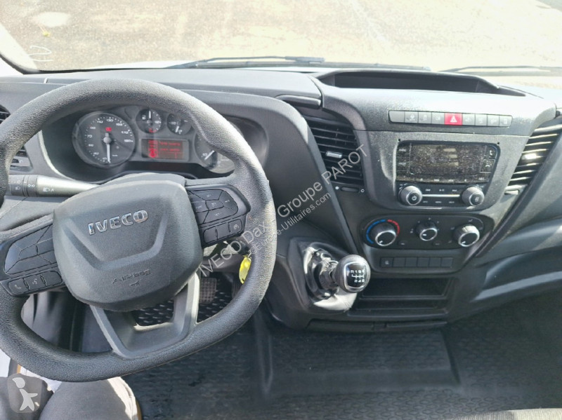 Užitkové vozidlo Iveco 35C16H3.0 empattement 4100
