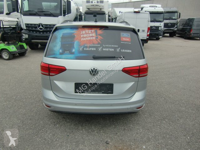Furgoneta Volkswagen Touran Highline Sky