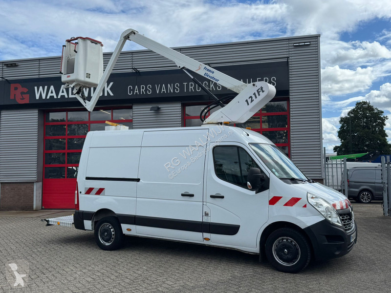 Véhicule utilitaire Renault Hoogwerker 12M