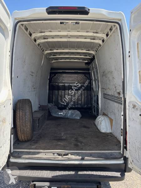 Véhicule utilitaire Iveco