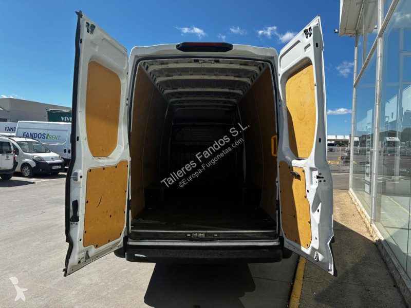 Autoutilitară Iveco  35S16 16m3