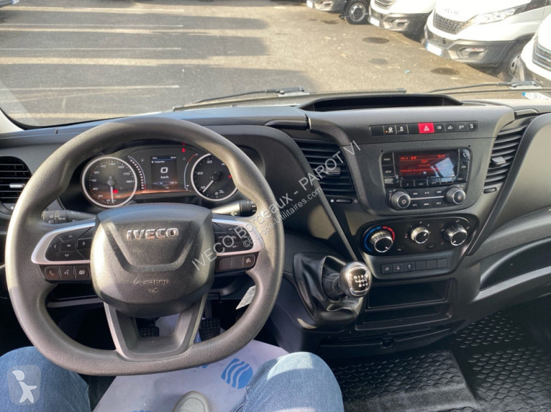 Véhicule utilitaire Iveco Empattement 4100 Tor