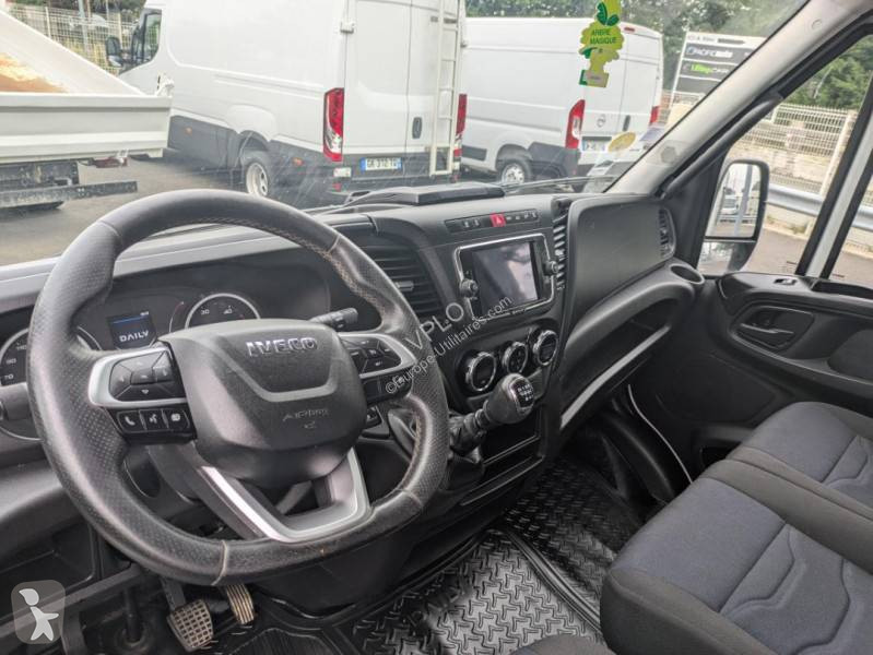 Autoutilitară Iveco